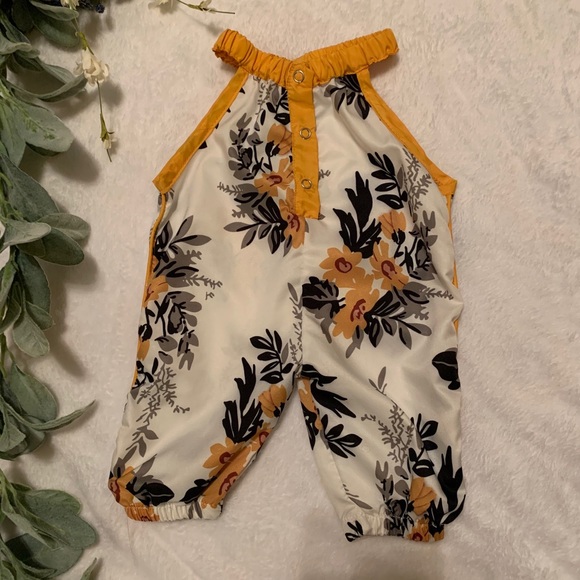 Baby romper - Picture 1 of 2